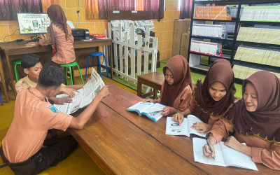 E-LEGEN SATU: Kemudahan Ilmu di Ujung Jari Siswa